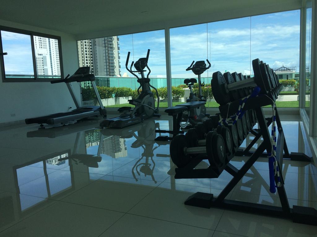 Club Royal Suites Pattaya Eksteriør billede