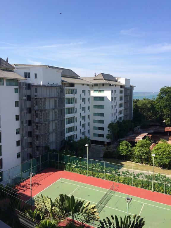 Club Royal Suites Pattaya Eksteriør billede