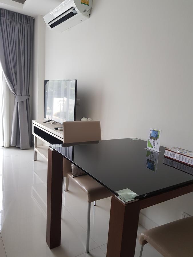 Club Royal Suites Pattaya Eksteriør billede