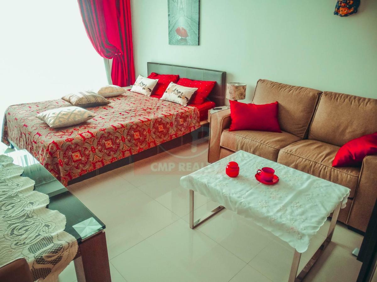 Club Royal Suites Pattaya Eksteriør billede