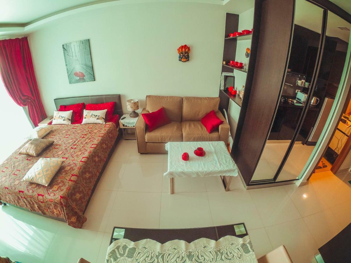 Club Royal Suites Pattaya Eksteriør billede