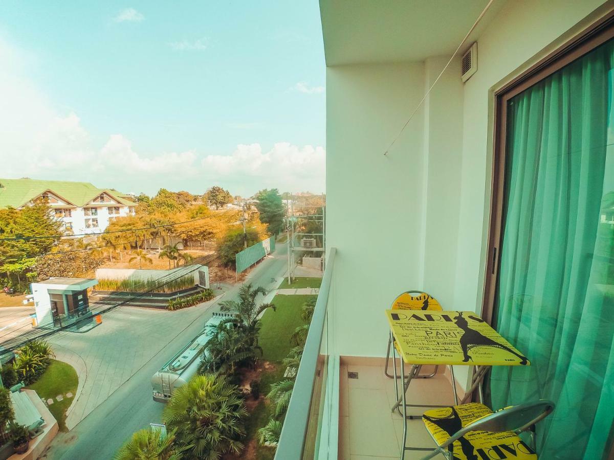 Club Royal Suites Pattaya Eksteriør billede