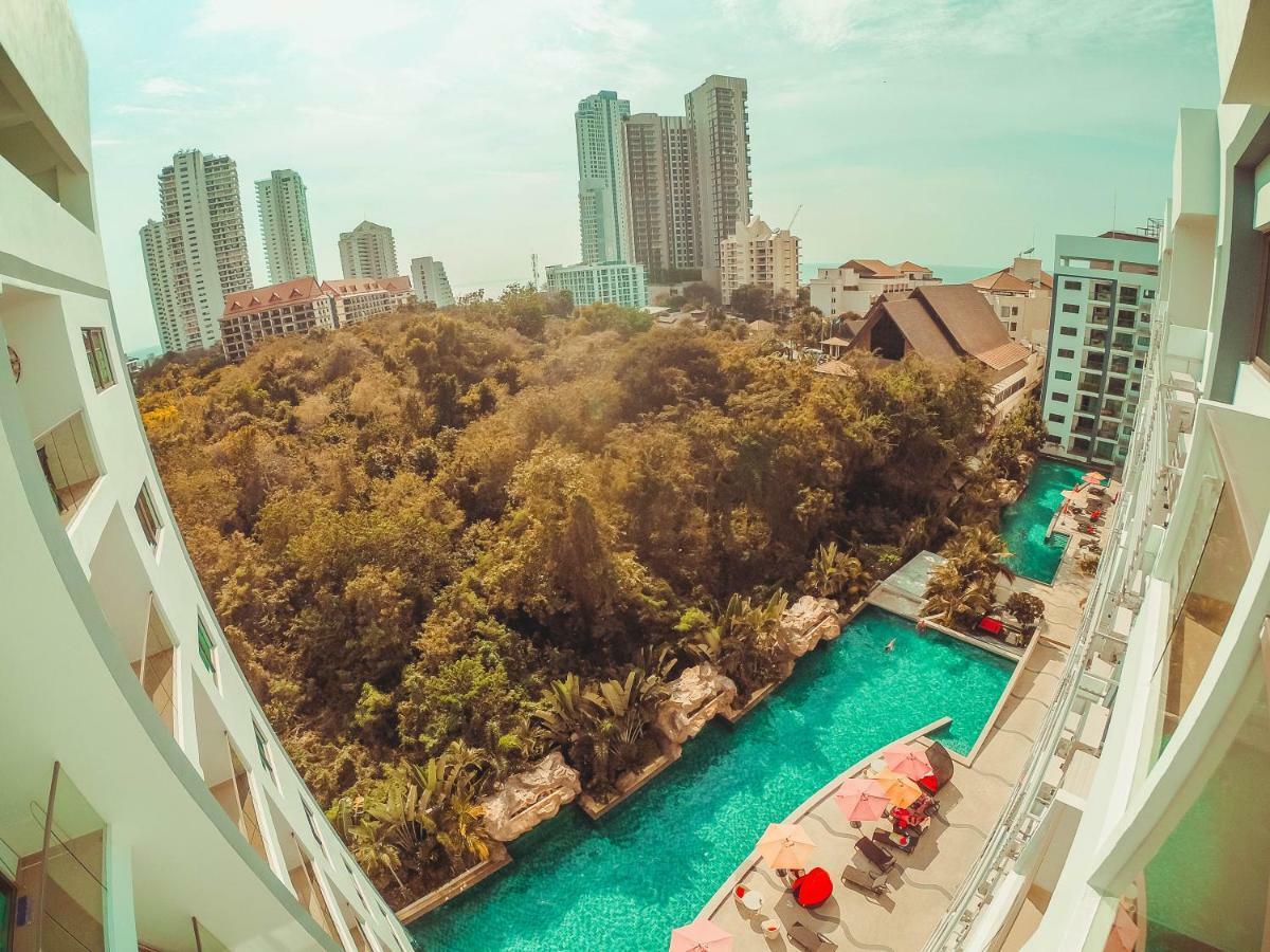 Club Royal Suites Pattaya Eksteriør billede